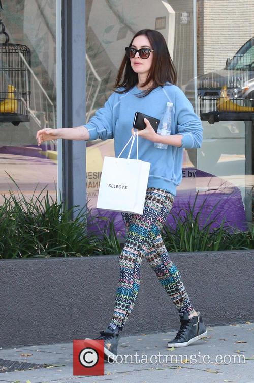 Blue tone sweatshirt with multicolor leggings 